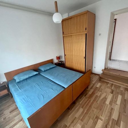 Apartment Franc Изола Екстериор снимка