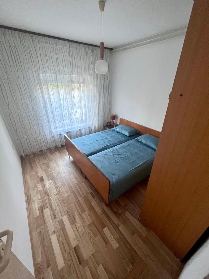 Apartment Franc Изола Екстериор снимка