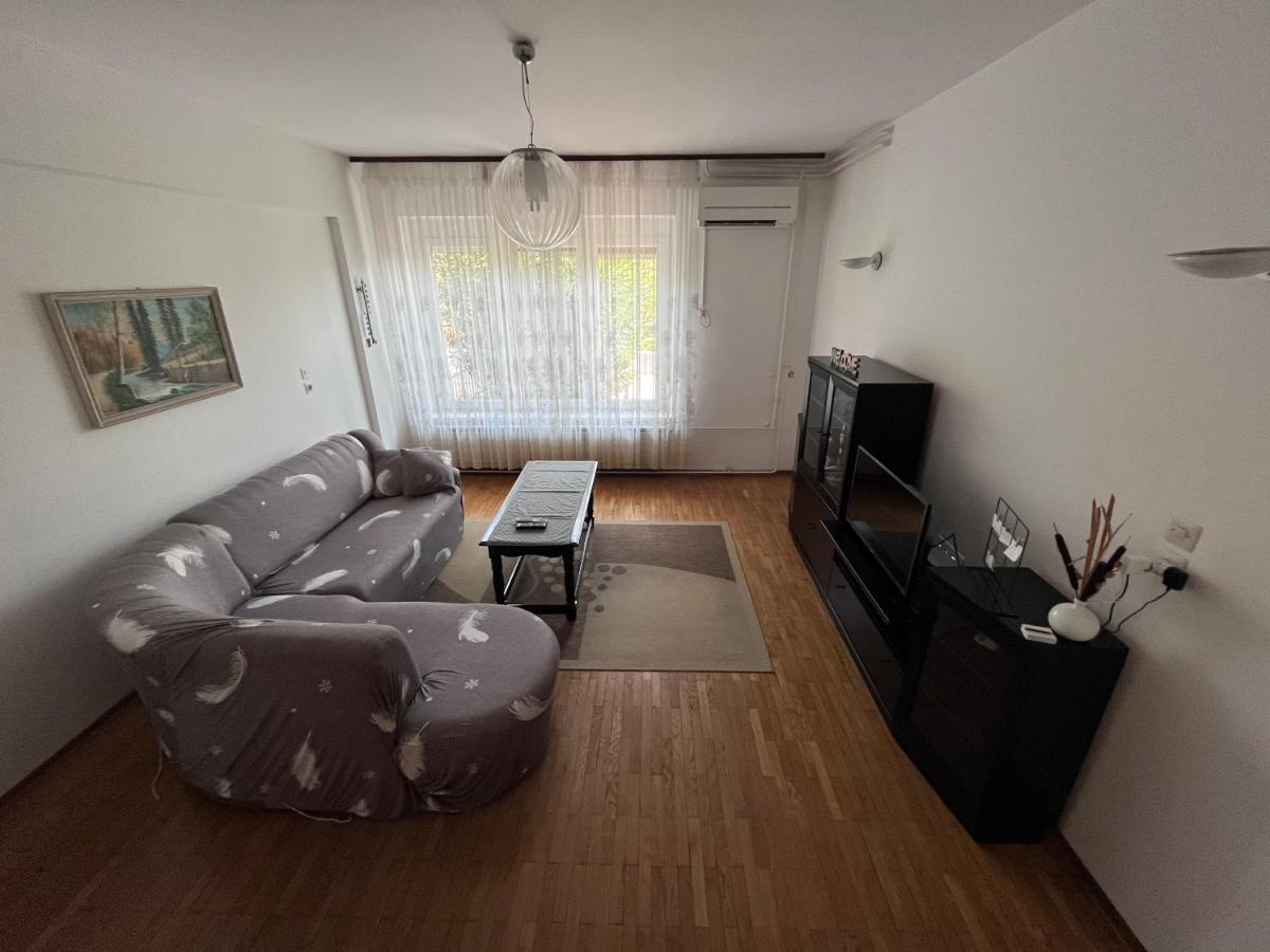 Apartment Franc Изола Екстериор снимка